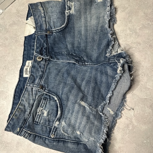 Denim Shorts .Size 6 - Picture 3 of 5
